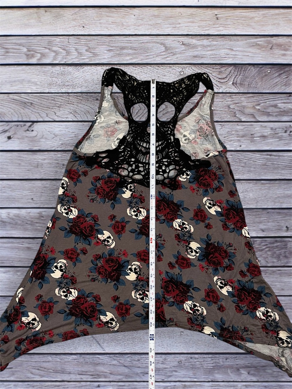 Midnight Hour Floral Skull Lace-Back Tank Top - Gray & Burgundy small - Picture 6 of 7